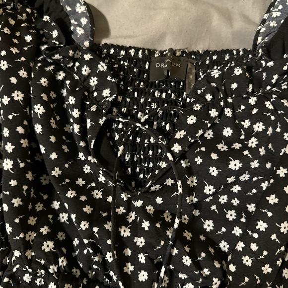 Romper - Picture 2 of 3